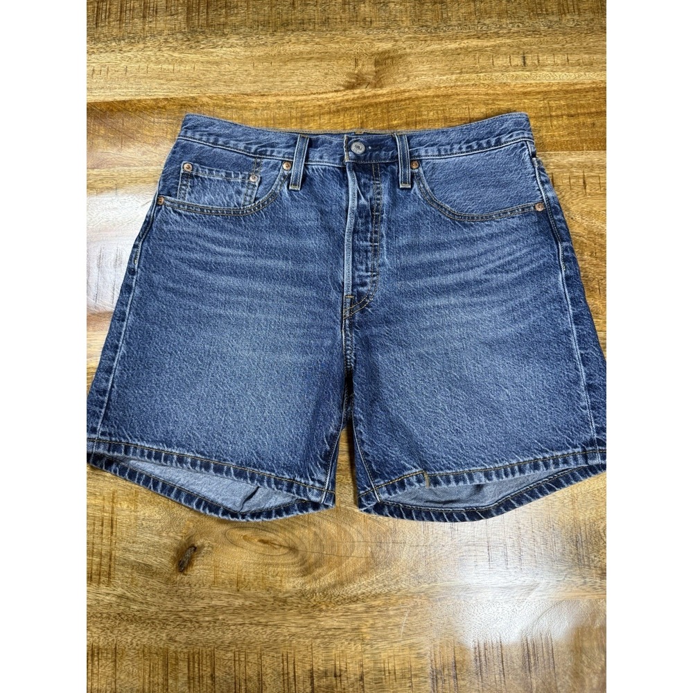 Levi's Premium 501 Men's Denim Shorts Button Fly Medium Wash Size‎ W30